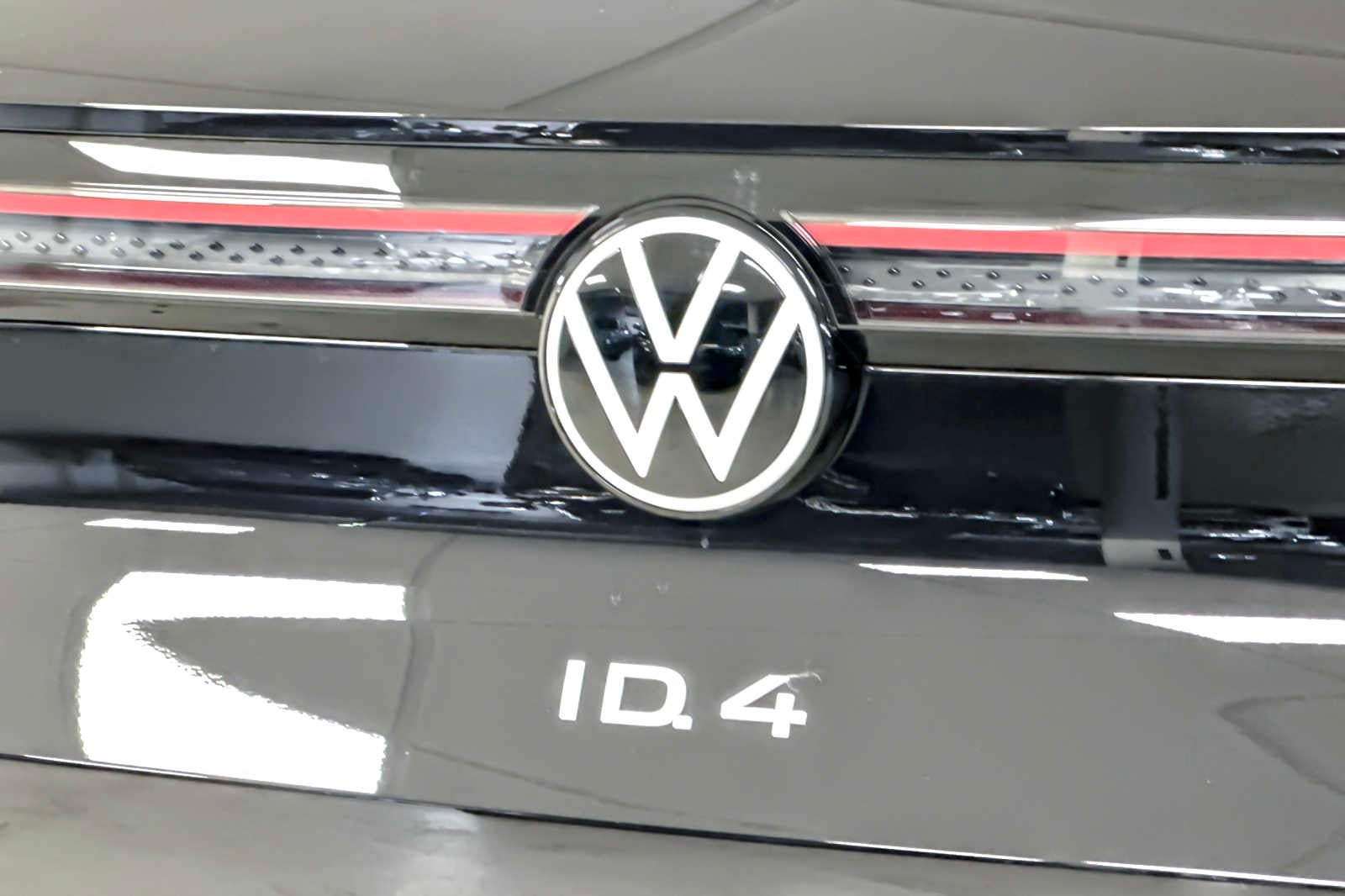 2024 Volkswagen ID.4 Pro